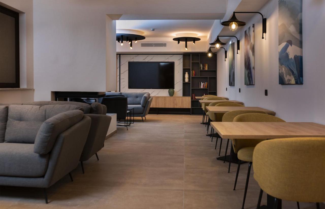 Donna Vì Hotel Geraci Siculo Esterno foto